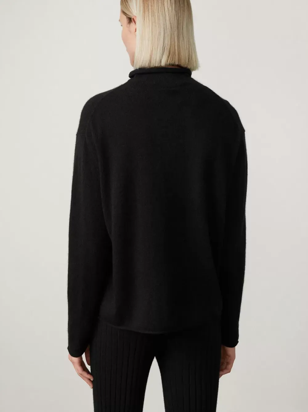 Women LISA YANG Sweaters^The Clio Sweater | Mock Neck Cashmere Sweater