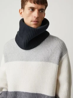 Men LISA YANG Scarves^The Copenhagen Snood