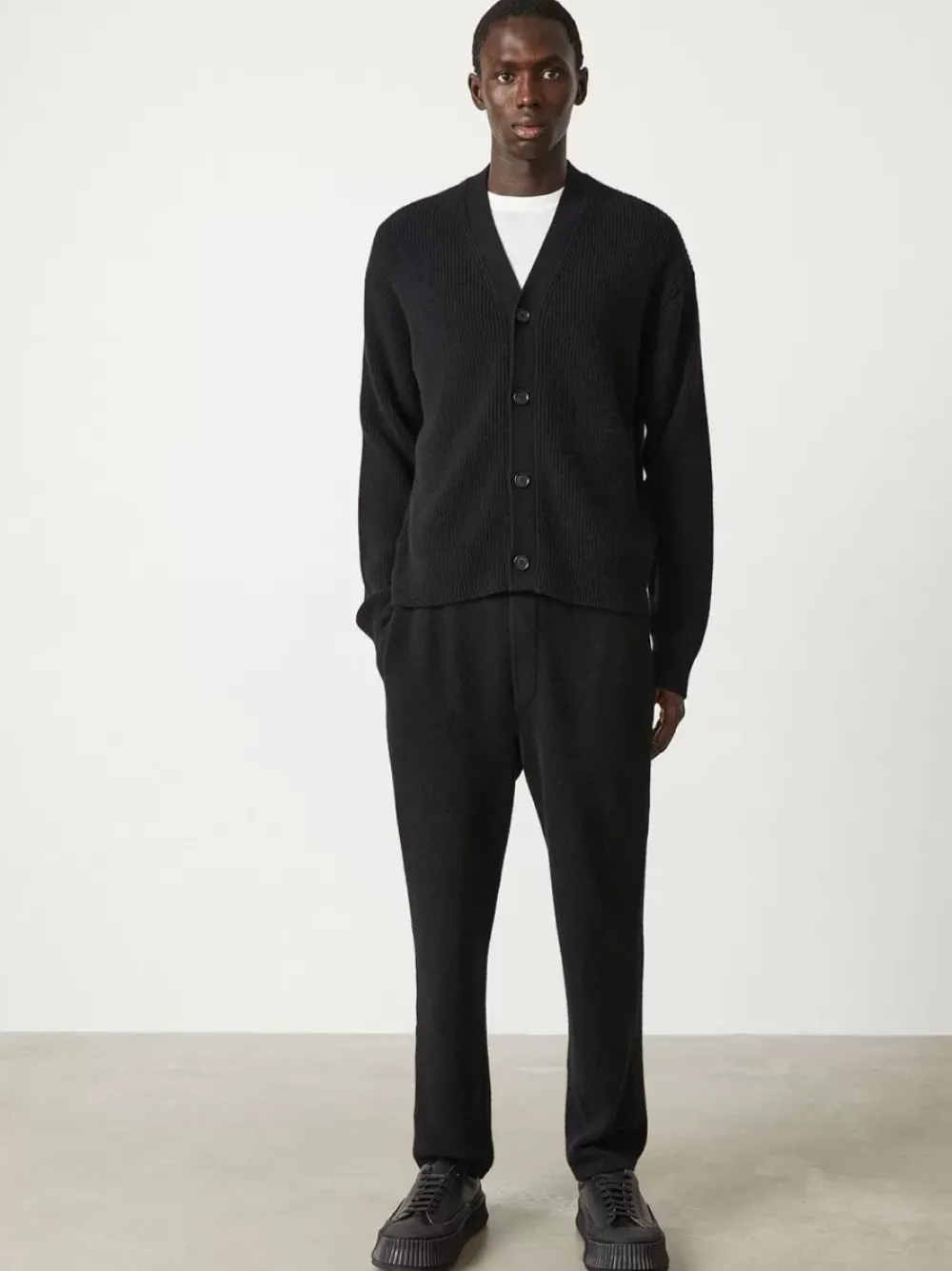 Men LISA YANG Overshirts & Cardigans^The Dion V-Neck Cashmere Cardigan